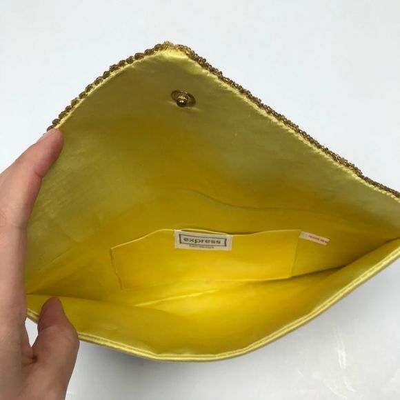 Express Vintage Gold Sequin Envelope Clutch Bag - Picture 4 of 5